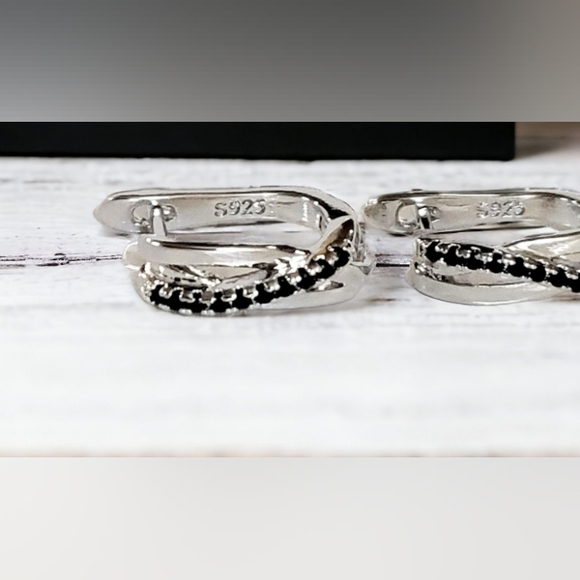 Women's Jewelry Sterling Silver Cubic Zirconia Earrings - Picture 5 of 10